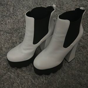White ankle boots with 5 inch heel
